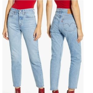 NWOT Levis wedgie fit jeans 27